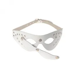 Маска кожанная белая