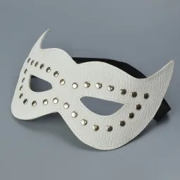 Маска кожаная белая