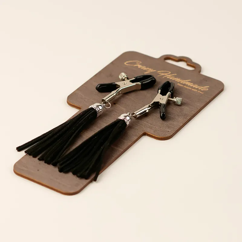 Зажимы на соски с замшевыми кисточками, цвет черный