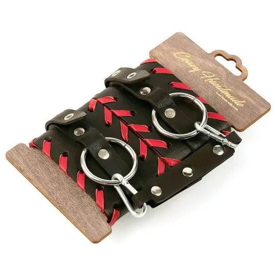 Оковы из натуральной кожи с отделкой из красной кожи