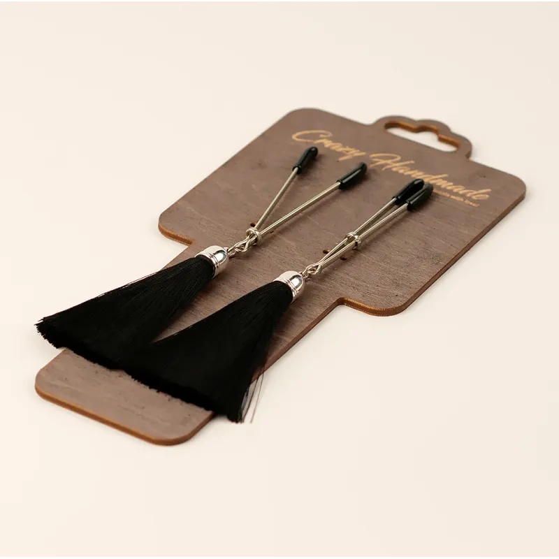 Зажимы на соски "вилки" с кисточками из шелка черный