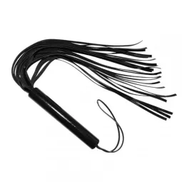 Плеть из лаковой черной кожи