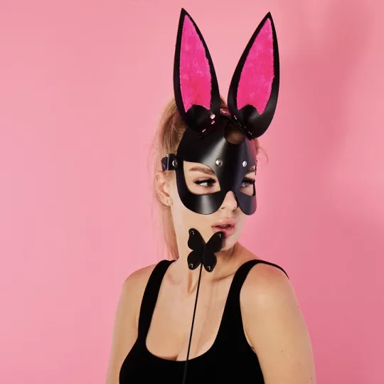 Маска Зайка черно-розовая