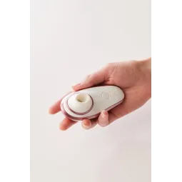 Бесконтактный клиторальный стимулятор Womanizer Liberty розовый