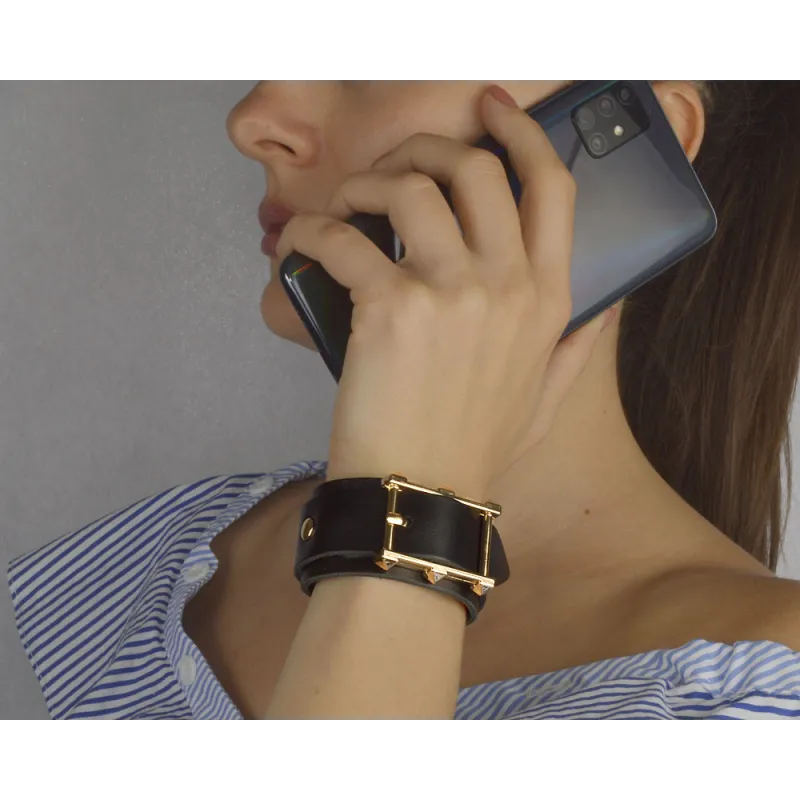 Браслет с пряжкой