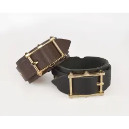 Браслет с пряжкой.